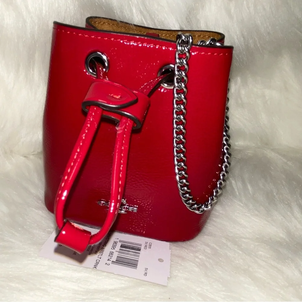 Coach ❤️ wristlet New - Picture 1 of 14